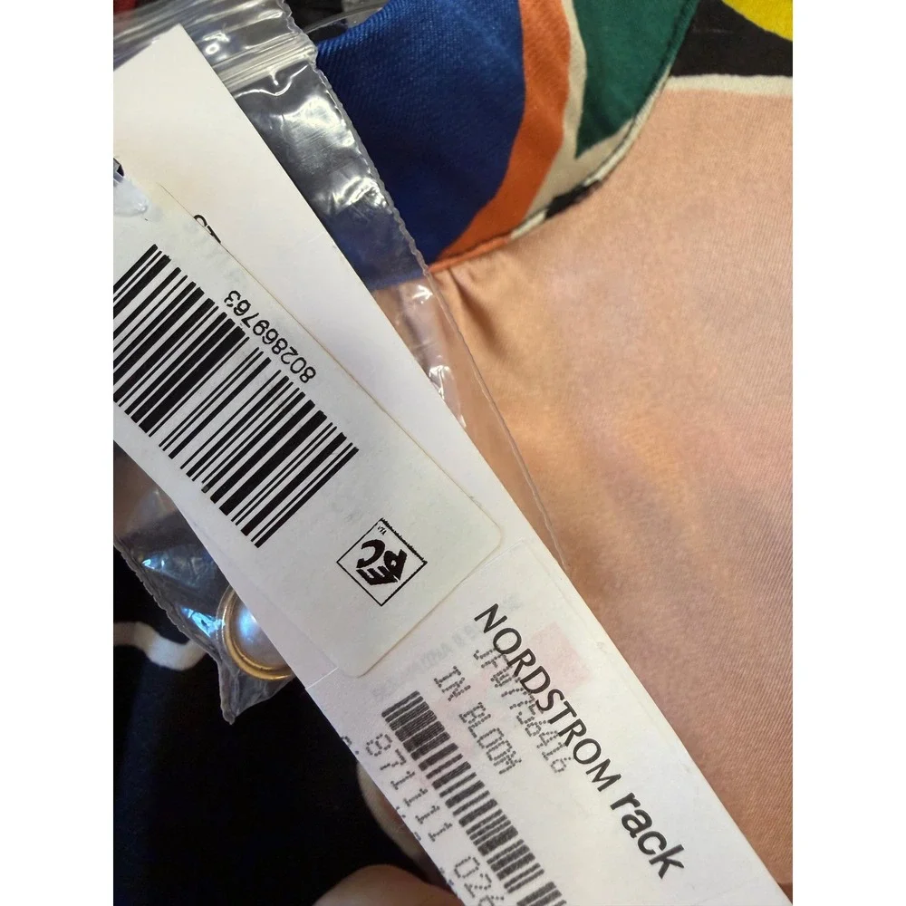 LOVE X DESIGN Bold Floral Print Mock Neck Puff Sleeve Cropped‎ Blouse XS - Picture 4 of 8